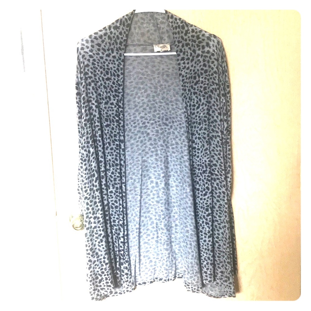 Leopard print light cardigan
